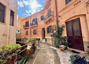 Edificio all\'aperto - Apartment Palermo - photo 1
