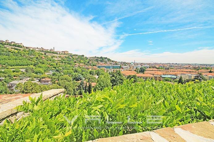 Terrazzo - Three-room apartment via Borgo Canale, Bergamo - photo 2