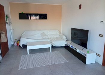 Salone - Three-room apartment via Barberi, Novi di Modena - photo 2