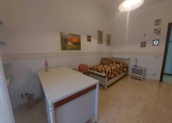 Camera da letto - Non-buildable land Taranto - photo 16