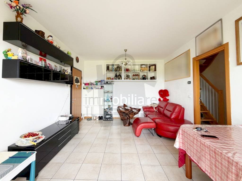 Soggiorno - Four-room apartment via Formignana, Rimini - photo 1