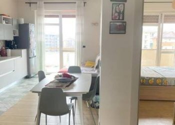 Salone - Three-room apartment via Mombarcaro, 101, Torino (neighborhood Santa Rita) - photo 22