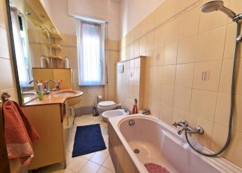 Bagno - Two-room apartment via Struppa, 112, Genova (neighborhood Struppa) - photo 7