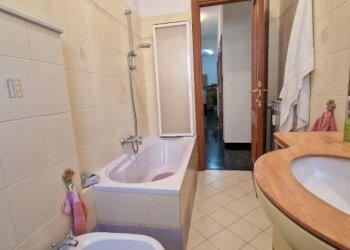 Bagno - Two-room apartment via Struppa, 112, Genova (neighborhood Struppa) - photo 18