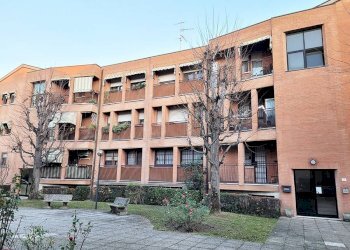 Facciata - Quadrilocale via Martiri di Monte Sole, 9, Bologna (zona Bolognina) - foto 31