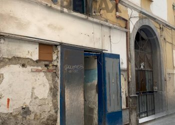 Edificio all\'aperto - Locale Commerciale Vico Mondragone
28, Napoli - foto 16
