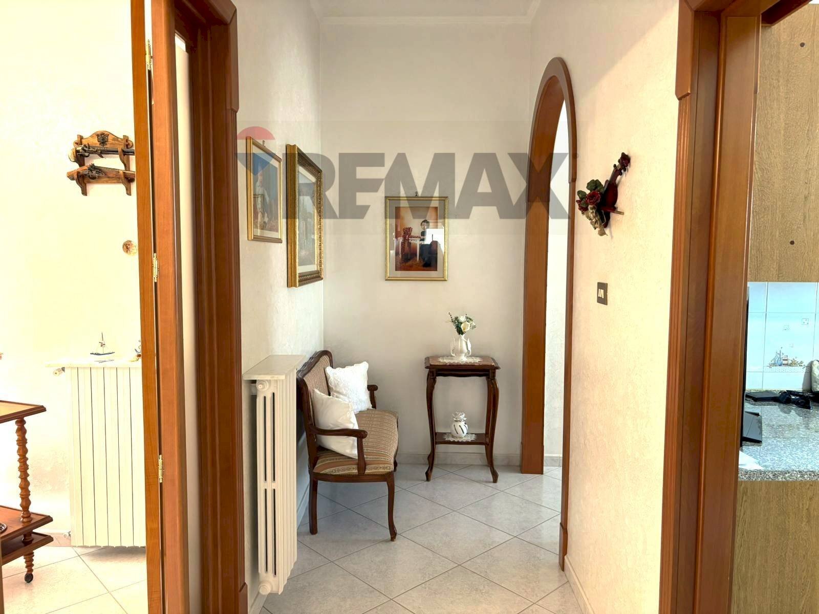 Hall / corridoio - Quadrilocale VIA PAPA GIOVANNI XXIII
20, Trani - foto 2