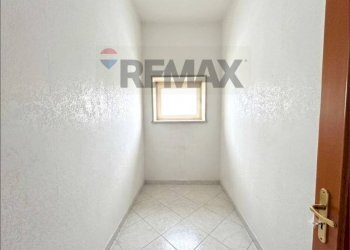 Hall / corridoio - Four-room apartment VIA PAPA GIOVANNI XXIII
 
20, Trani - photo 23