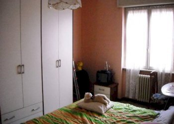 Camera da letto - Bilocale viale Romagna, 19, Cologno Monzese - foto 9