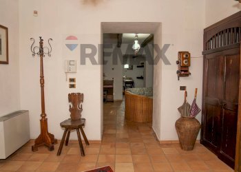 Ingresso - villa principale PT - Villa VIA KENNEDY
 
33, Marano Marchesato - foto 3