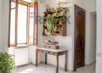Cucina dettaglio - villa principale P1 - Villa VIA KENNEDY
 
33, Marano Marchesato - foto 19