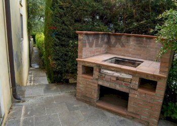 Giardino barbecue - Villa VIA KENNEDY
 
33, Marano Marchesato - foto 33