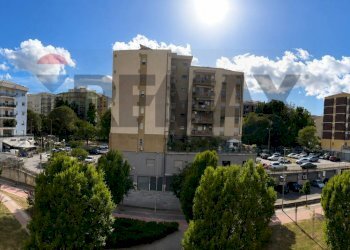 Edificio all\'aperto - Three-room apartment viale giacomo mancini
 
142, Cosenza - photo 8