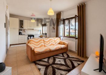 Soggiorno - Three-room apartment viale giacomo mancini
 
142, Cosenza - photo 1