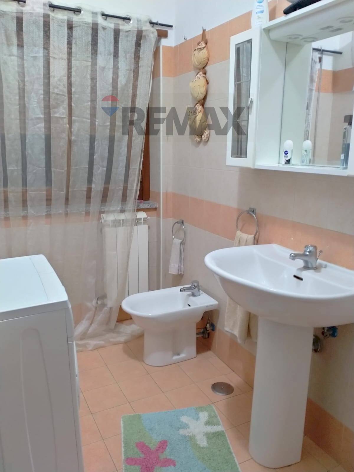 Bagno - Two-room apartment viale giacomo mancini
142, Cosenza - photo 3