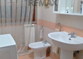 Bagno - Two-room apartment viale giacomo mancini
 
142, Cosenza - photo 3