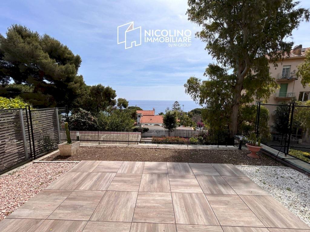 Vista - Trilocale via Padre Semeria, 288, Sanremo - foto 1
