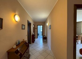 Corridoio - Villa Località Noè, Roddino - foto 10