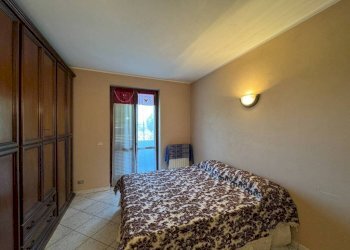 Camera da letto - Villa Località Noè, Roddino - foto 12