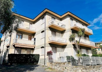 Foto 1 - Trilocale Via Mazzini
 
11, San Bartolomeo al Mare - foto 1