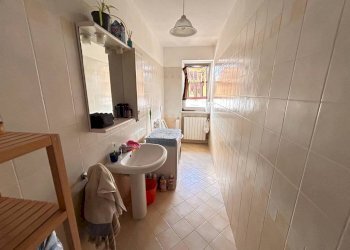 Bagno - Bilocale via Giovanni Lovera, 18, Borgo San Dalmazzo - foto 13