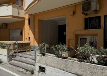 Foto 3 - Bilocale VIA CORTINA
 
C13, Alba Adriatica - foto 3