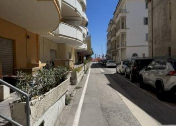 Foto 5 - Bilocale VIA CORTINA
 
C13, Alba Adriatica - foto 5