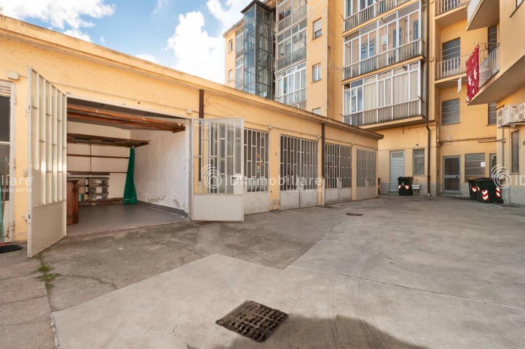 Cortile interno - Box via Onorato Vigliani, 161, Torino (neighborhood Mirafiori Sud) - photo 1