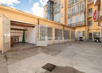 Cortile interno - Box via Onorato Vigliani, 161, Torino (neighborhood Mirafiori Sud) - photo 1