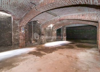 Cantina - Shop corso Vercelli, 22, Torino (neighborhood Aurora) - photo 7