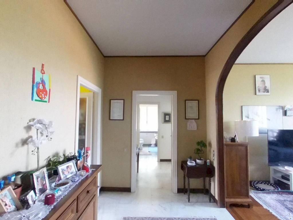 Corridoio - Appartamento strada Val Salice, 227, Torino (zona Borgo Po) - foto 3