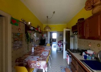 Cucina - Appartamento strada Val Salice, 227, Torino (zona Borgo Po) - foto 9