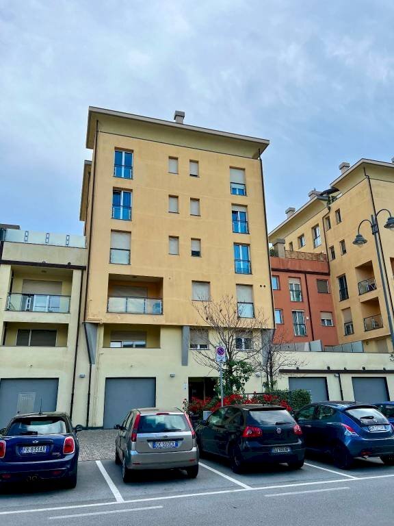 Facciata - Two-room apartment via Luigi Cibrario, 33, Genova (neighborhood Sestri Ponente) - photo 1