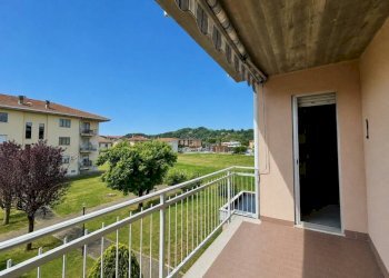 Terrazzo - Quadrilocale vicolo Borello, 10, Vigliano Biellese - foto 1