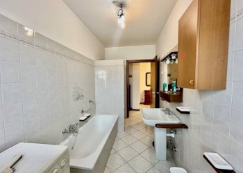 Bagno - Quadrilocale vicolo Borello, 10, Vigliano Biellese - foto 23