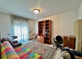 Camera da letto - Quadrilocale vicolo Borello, 10, Vigliano Biellese - foto 25