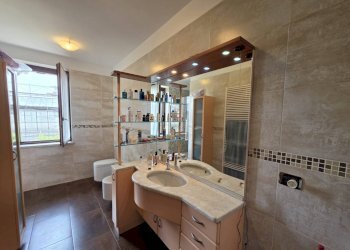 BAGNO - Villa via mario cora
3, Asti - photo 12