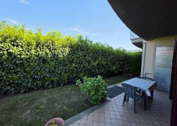 GIARDINO PRIVATO - Apartment VIA MARIO CAREDDU DIANA
4, Asti - photo 32