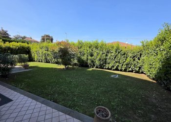 GIARDINO PRIVATO - Apartment VIA MARIO CAREDDU DIANA
4, Asti - photo 39