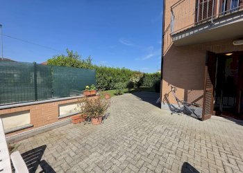 CORTILE PRIVATO - Apartment VIA MARIO CAREDDU DIANA
4, Asti - photo 41