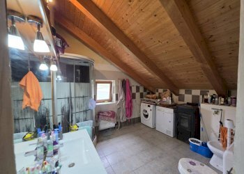 BAGNO - Rustic frazione Lavezzole
 
70, San Damiano d'Asti - photo 23