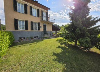 FACCIATA - Casa indipendente FRAZIONE SAN GIULIO
 
120, San Damiano d'Asti - foto 8