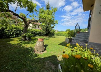 GIARDINO PRIVATO - Casa indipendente FRAZIONE SAN GIULIO
 
120, San Damiano d'Asti - foto 41