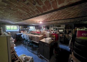 CANTINA - Casa indipendente FRAZIONE SAN GIULIO
 
120, San Damiano d'Asti - foto 47