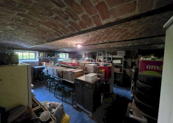 CANTINA - Casa indipendente FRAZIONE SAN GIULIO
 
120, San Damiano d'Asti - foto 48