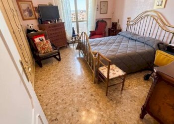 Camera da letto - Three-room apartment via Biagio Azzone, 2/a, Sannicandro di Bari - photo 5