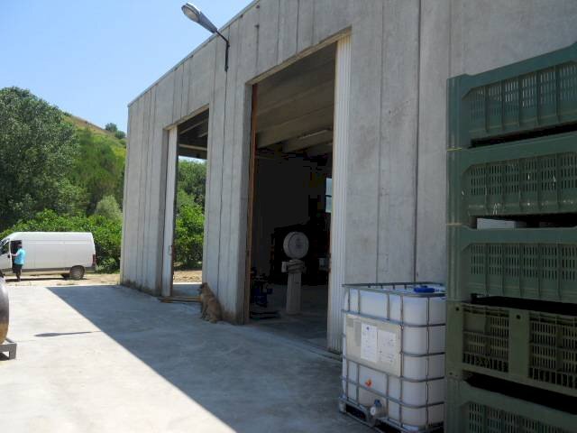 Foto 1 - Shed Via Menocchia
 
25-28, Carassai - photo 1