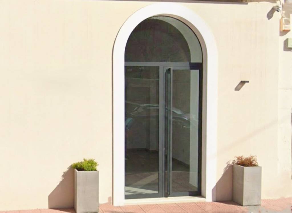 Ingresso - Negozio via Domenico Acclavio, 51, Taranto - foto 1