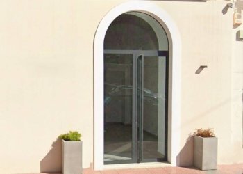 Ingresso - Negozio via Domenico Acclavio, 51, Taranto - foto 1