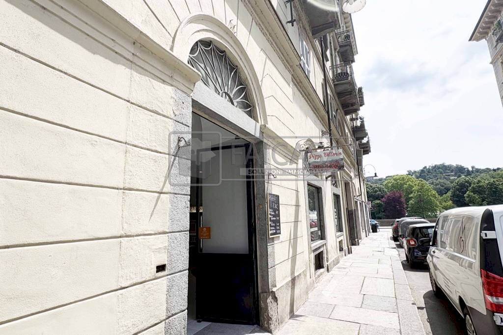 Zona - Cafeteria - Cold Bar via Maria Vittoria, Torino (neighborhood Centro) - photo 1